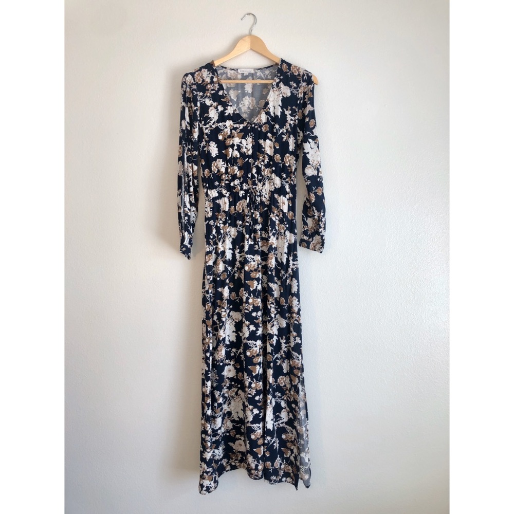 Socialite Slit Sleeve Flora Maxi Dress